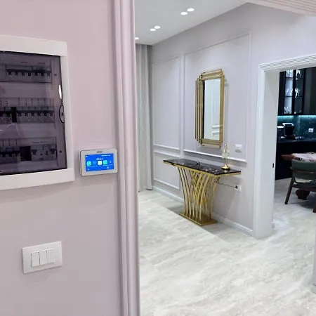 Garden & Pool فيلة تيرانا