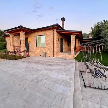 فيلة Garden & Pool