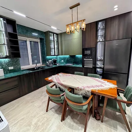 Garden & Pool فيلة *