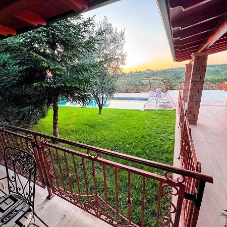 فيلة Garden & Pool تيرانا