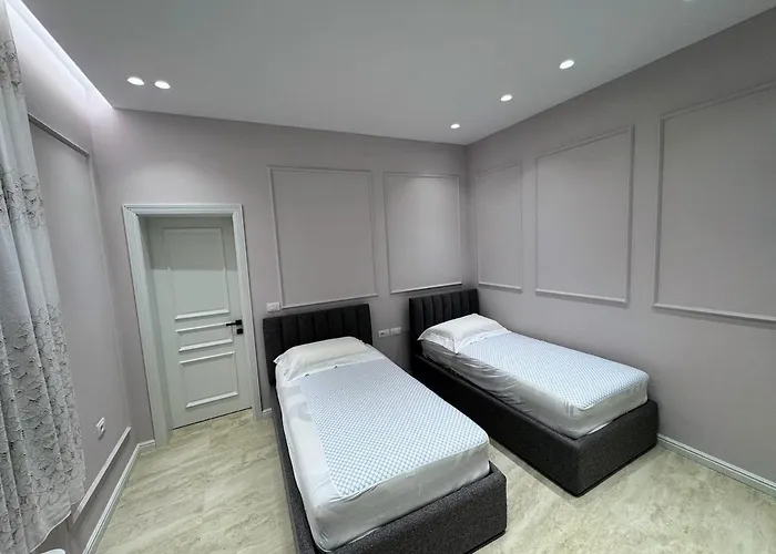 Garden & Pool * Tirana