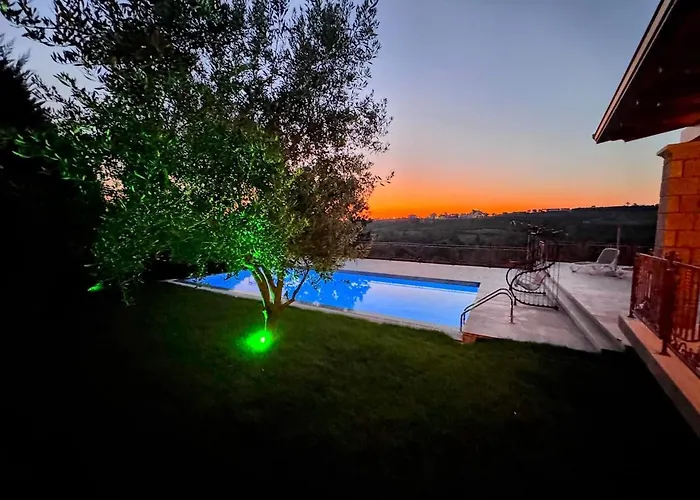 Garden & Pool *