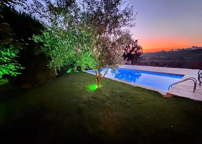 Villa Garden & Pool Tirana