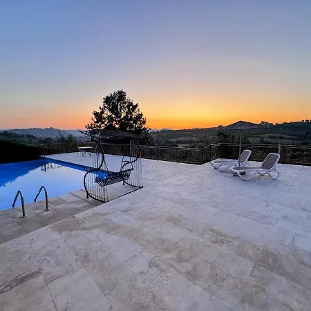 Villa Garden & Pool *
