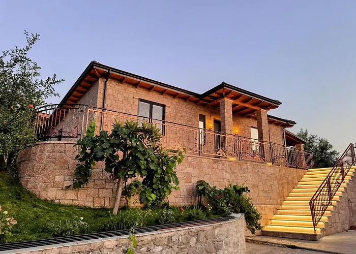 Garden & Pool Villa *