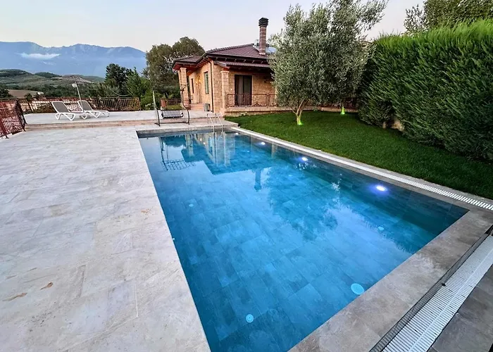 Garden & Pool * Tirana