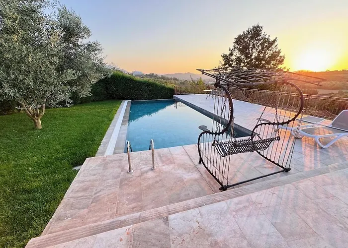 빌라 Garden & Pool 티라나